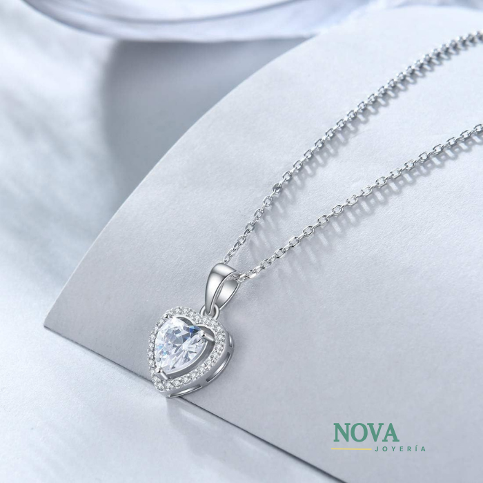 Collar Corazón Promesa 💖 | Baño en Oro + Caja Premium Gratis ✨