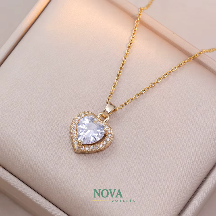 Collar Corazón Promesa 💖 | Baño en Oro + Caja Premium Gratis ✨