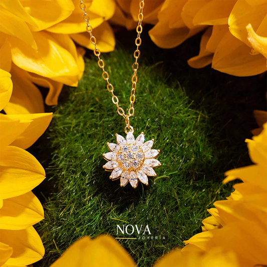 Collar Girasol Rotatorio | Baño en Oro + Estuche Corazon Gratis✨